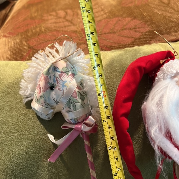 Bundle of 3 Vintage Christmas Ornaments-used SFH - Picture 4 of 10